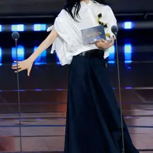 No.mx1506章若楠微博电影之夜三套造型生图，深V粉色花瓣裙，油画公主装美翻了 [140P+1.33G] #明星生图 #章若楠 自购地址：https://…