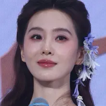 No.mx1503刘诗诗上海克丽缇娜活动生图，斜露肩灰裙，怼脸拍这张脸太权威了 [70P+935M] #明星生图 #刘诗诗 自购地址：https://t.co…