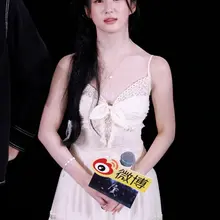 No.mx1502包上恩炽夏追剧团两套生图，丘比特漏脐蓝裙，白色清纯吊带裙，软糯甜妹 [160P+1.6G] #明星生图 #包上恩 #炽夏 自购地址：http…
