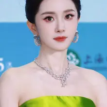 No.mx1501杨幂白玉兰奖提名+红毯颁奖两套生图，低胸黑裙+抹胸绿裙，怼脸拍美的无死角 [158P+1.53G] #明星生图 #杨幂 自购地址：https…