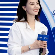 No.mx1496高圆圆蓝白衬衫两套生图，美腿凉高，气质温婉 [90P+0.99G] #明星生图 #高圆圆 自购地址：https://t.co/GtWvoKe…