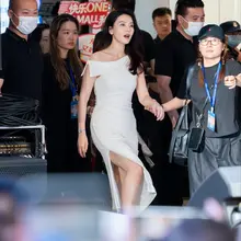 No.mx1495高圆圆京东mall线下活动生图，紧身露肩高开叉白裙，勾勒女神美好身材 [145P+1.53G] #明星生图 #高圆圆 自购地址：https:…