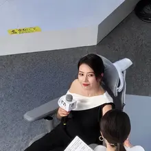 No.mx1494高圆圆人体工学椅活动生图，斜露肩黑裙，温柔女神 [125P+1.5G] #明星生图 #高圆圆 自购地址：https://t.co/X4Ny1…