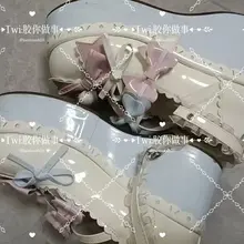 回老家没时间扫楼，只能爽玩极品lo娘的高跟，在ks上面是个喜欢穿裙子发作品的小lo娘，要到vx套路来的一双lo高跟，边看她作品边打简直是爽级了，香味溢出屏幕，…