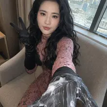 乳胶手套不知道你顶不顶得住