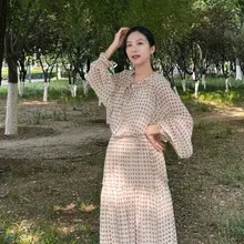 【孕猪】 最喜欢的山东母畜孙筱，去年结婚以后历时一年终于被肏怀孕，急迫在朋友圈炫耀，仿佛在说每天晚上我都被无套内射。无能的废物老公早泄小鸡巴竟然能把这条母狗肏…