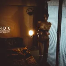 一个十八岁的素人模特 刚到上海，长期在北京 模特：小伊 摄影师：@qinphoto0510