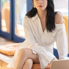 《绽放的许开心》张雨绮美腿玉足剧照