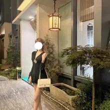 原创打胶跟踪视频 群内完整版13分钟已更新 进群有门槛🚪 进群后免费套路鞋袜 套路女神原味袜子 进群联系qq：2766776378 #扫楼 #打胶 #扫楼打胶…