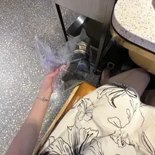 原创打胶跟踪视频 群内完整版11分钟已更新 进群有门槛🚪 进群后免费套路鞋袜 套路女神原味袜子 进群联系qq：2766776378 #扫楼 #打胶 #扫楼打胶…
