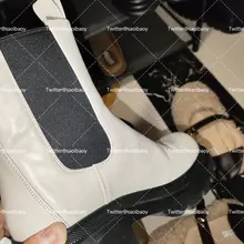 上条推文说给兄弟们整点靴子。结果后面玩过就忘记上传（也可以说是懒）哈哈，这是今年3月份左右拍的。 #扫楼 #打胶 #玩鞋 #保养 #射鞋