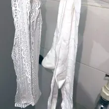 对象和她那有着同样34码的小脚闺蜜去玩漂流，我送她们去，她们在我车里换鞋，那不好意思你闺蜜的lo鞋就归我好好玩弄了，这双已经绝版的萌术lo鞋还有这个有吊带的l…
