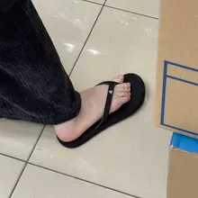 点击观看更多美脚