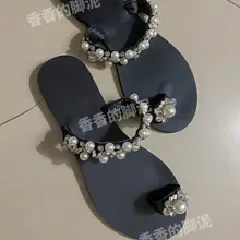 天冷没啥玩的，好久没玩好鞋了，憋的难受，这双夹趾的凑合射一发吧，大拇指那个环太细了，🐢头进不去，有点可惜 #扫楼 #射鞋 #打胶 #恋足 #足交 #美脚
