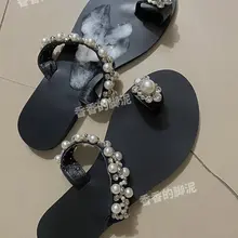 天冷没啥玩的，好久没玩好鞋了，憋的难受，这双夹趾的凑合射一发吧，大拇指那个环太细了，🐢头进不去，有点可惜 #扫楼 #射鞋 #打胶 #恋足 #足交 #美脚