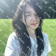 出去玩女朋友说我拍照不如她自拍好看😒 难道这还不好吗 我真要生气了😕 把南北半球拍圆还不算吗🙄