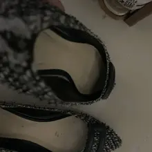 小美女的騷鞋 見一次硬一次 一只用來打膠 另一只的腳泥已經被我舔乾淨了 #全城搜鞋 #掃樓 #打膠 #射鞋 #戀足 #足交 #平底鞋