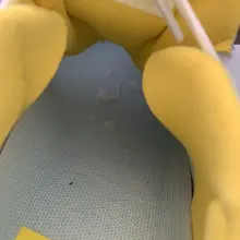 #射鞋 #玩鞋 #扫楼 #打胶 今天又要继续出发了，实在是舍不得这个妹子啊！全是香香的运动鞋，真是太爽了！不过短暂的分离一定是为了更好的相聚，我一定还会回来的…