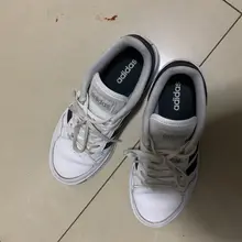 #射鞋 #玩鞋 #扫楼 #打胶 已有一年多的时间没有玩过少妇姐姐的贝壳头了...甚是想念，躺在床上回忆少妇姐姐贝壳头和被我射黄的tiger运动鞋时突然想到姐姐…