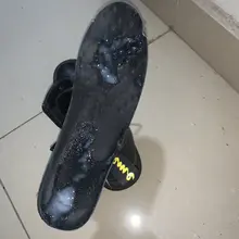 #射鞋 #玩鞋 #扫楼 #打胶 新年的第一发少妇姐姐的鞋也必须是当仁不让啊！也不知道这个点把憋了这么多天的精华射给姐姐明天能不能干...真是有点小担心呢...