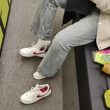 0431长春大学生找本地同好换对象鞋子玩，说给女友刷鞋，白天和女友出去溜达，可全程尾随跟踪意淫，晚上在学校门口可亲眼看脱鞋，直接玩热乎的，要求互换。