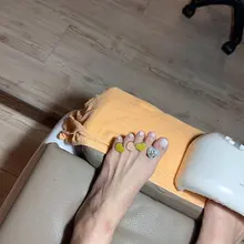 好看吗？想吃吗？ https://t.co/gC7PkX5pfd #玉足 #美脚 #恋足癖 #足交榨精 #脚底奴 #鞋控 #足控福利 #脚趾 #足交