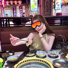 今晚的老婆依旧光彩照人～