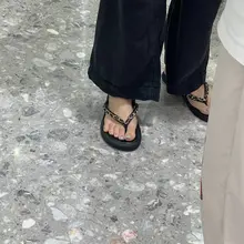 点击观看更多美脚