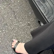 点击观看更多美脚