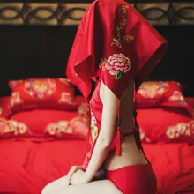 婚礼私房 摄影师：chicseed 当年别问是不是摆拍，素人新娘拍个肚兜真的是太过常见 个人绝版收集 #新娘 #私房 #素人新娘