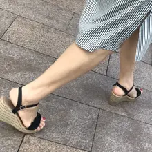 成熟女人的脚这么好看，很难得 #美脚 #偷拍 #盗摄 #嫩足 #嫩脚 #美足