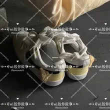 第一次尝试火车卧铺，这个比扫楼刺激多了，凌晨两三点的火车上面，基本上人都睡着了 可惜就是太黑没拍到女主正脸，不过满地的鞋子雀氏很不错，以后可以多尝试，这双鞋的…