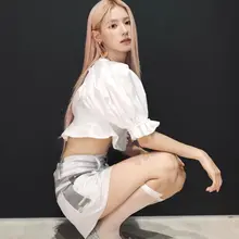 想打胶吗？把妈妈的臭高跟鞋射满吧 #扫楼 #打胶 #射鞋 #恋足 #女s