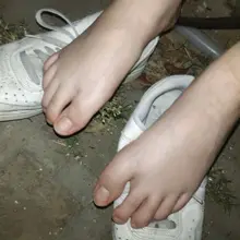 原創投稿 約拍精神小妹的原味臭腳 39圖片.