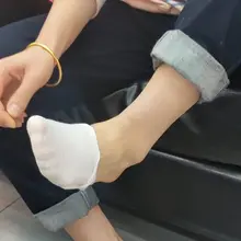 找路人买袜子