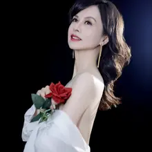 中国50岁气质苗条熟女人妻 这气质和身材绝了 #投稿 #熟女 #人妻 #徐娘