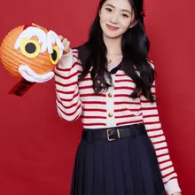刘浩存甜美笑容配短裙秀美腿，这位女星的活力穿搭太吸睛 (5p)