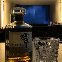 独自小酌一杯