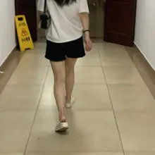 校园里的美腿 #美腿