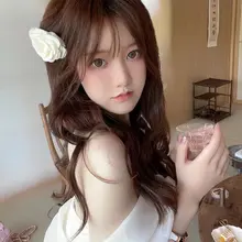 腿美脚也美，好想吃，舔过每一寸肌肤。#萝莉 #足交 #裸足 #反差婊