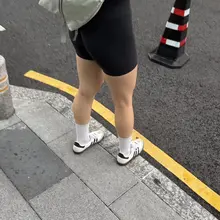越来越喜欢这种健康的腿型 #随手拍 #美腿 #瑜伽裤