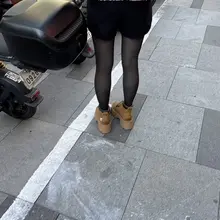 上班路上 #随手拍 ，大南方也进入冬天模式了 #美腿 #黑丝