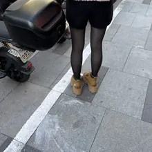 上班路上 #随手拍 ，大南方也进入冬天模式了 #美腿 #黑丝