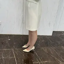 公司大堂等待买饮料的小姐姐 #随手拍 #高跟 #美腿