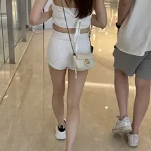 穿着清凉的小姐姐 #随手拍 #美腿