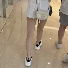 穿着清凉的小姐姐 #随手拍 #美腿