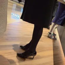 冬天就喜欢看OL的厚黑➕漆皮小高跟👠 #街拍 #OL #高跟鞋 #厚黑美学