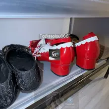 极品萝莉鞋还带有香香软软的白袜子，你爱了吗 #扫楼