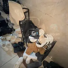 夜店精神小妹的鞋子还挺臭啊 #扫楼
