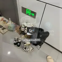 原味臭袜子就放门口啊